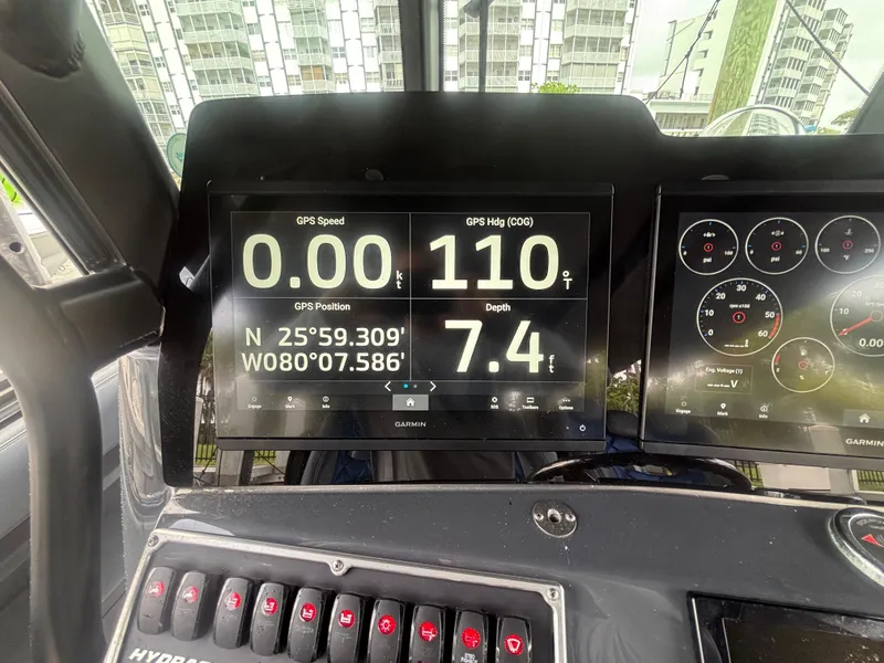 Slide: The Image of Hydra-Sports 4200 Siesta 2016 dashboard with GPS and depth display. - 22