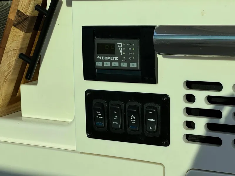 Slide: The Image of Regal 36 Grande Coupe 2021 - 57