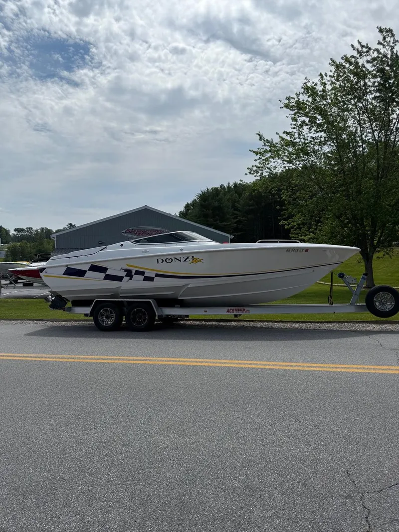 Donzi 26 ZX 1999 - Marine Source