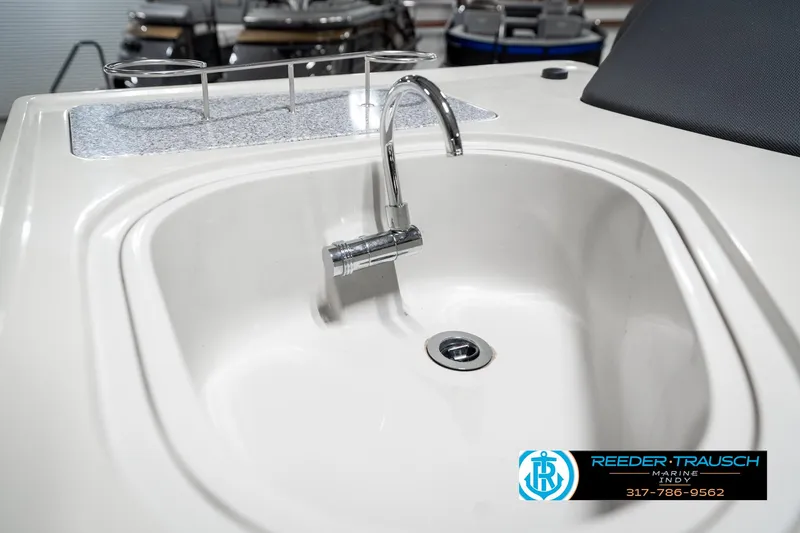 Slide: The Image of Avalon Ambassador - 27' 2019 - 54