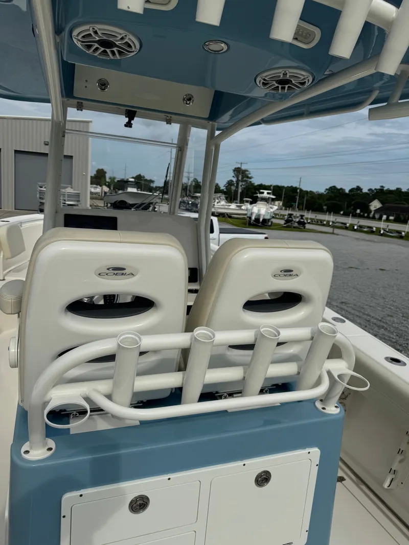 Slide: The Image of Cobia 280 Center Console 2020 - 10