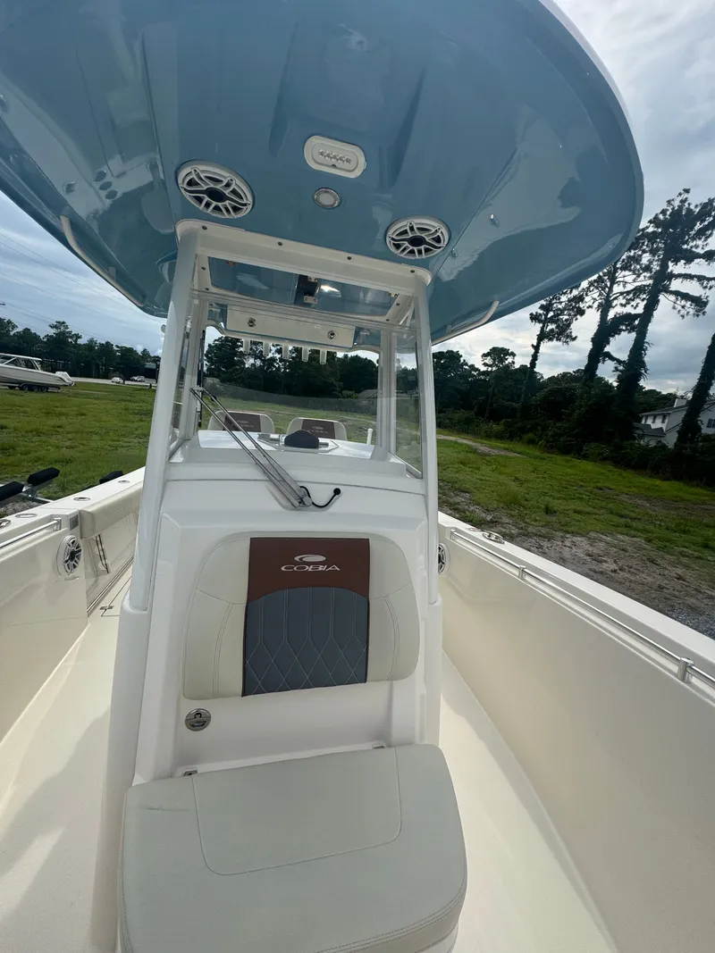 Slide: The Image of Cobia 280 Center Console 2020 - 14