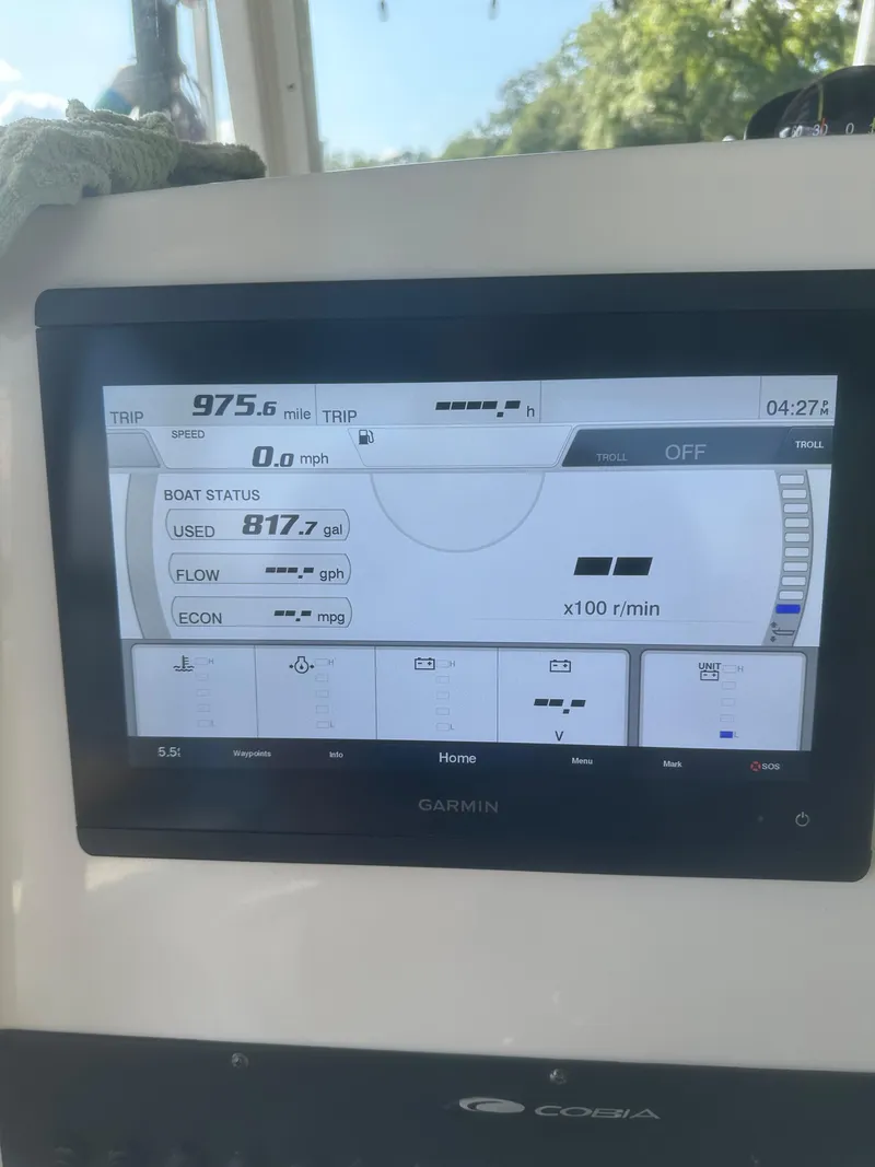 Slide: The Image of Cobia 280 Center Console 2020 - 31