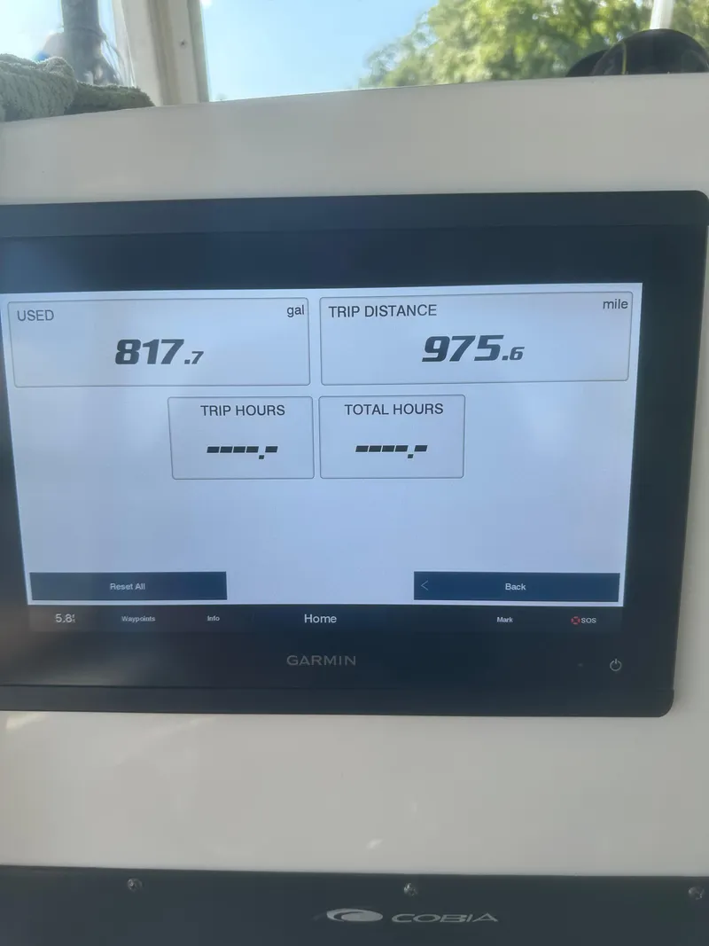 Slide: The Image of Cobia 280 Center Console 2020 - 32