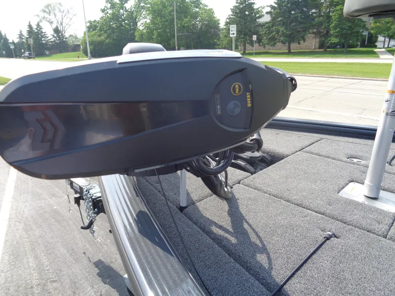 Slide: The Image of 2025 Lund 1875 Pro-V Bass XS boat with advanced trolling motor on deck. - 15