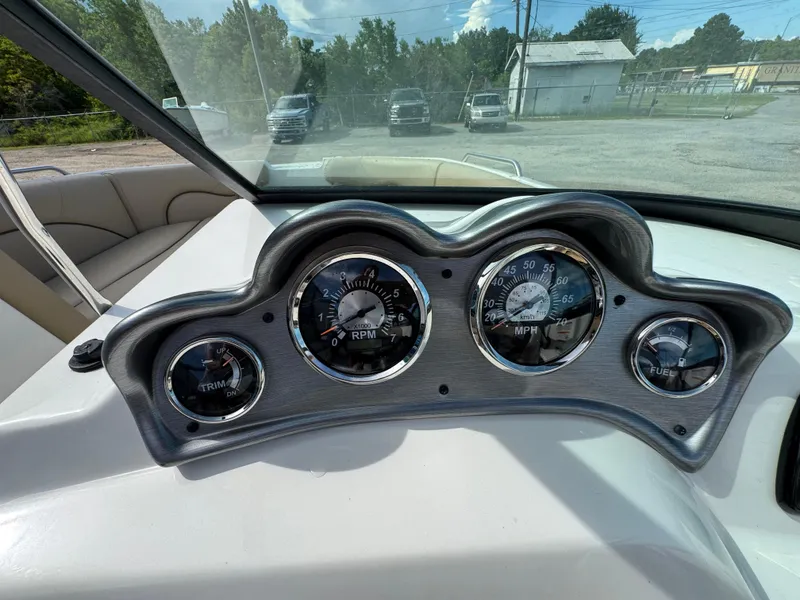 Slide: The Image of NauticStar 223DC 2020 - 14