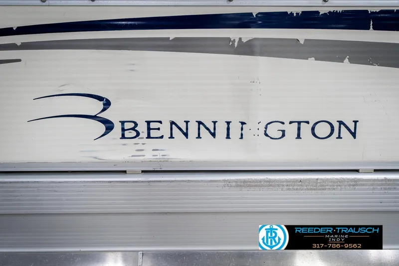 Slide: The Image of Bennington 2050 GL 2007 boat logo with Reeder-Trausch Marine contact details. - 49