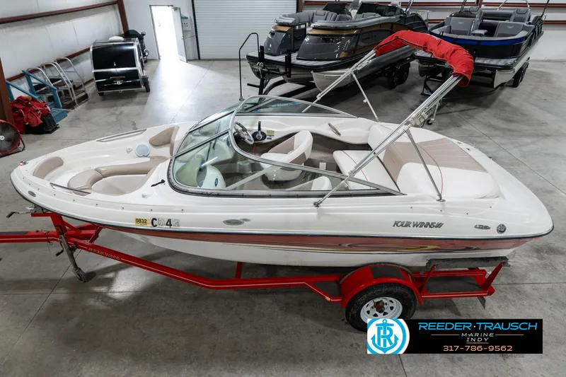 Slide: The Image of Four Winns 190 Horizon 2006 - 1