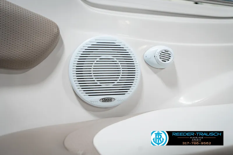 Slide: The Image of Four Winns 190 Horizon 2006 - 37