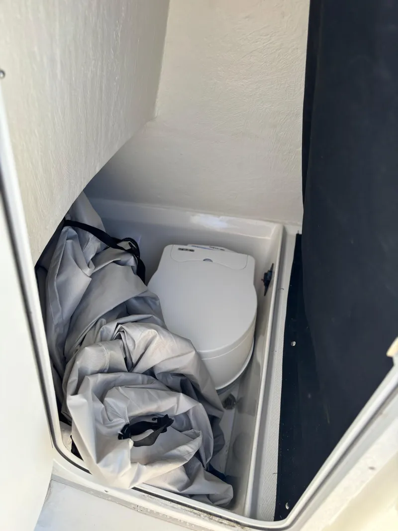 Slide: The Image of Defiance Catalina 210 2024 - 14