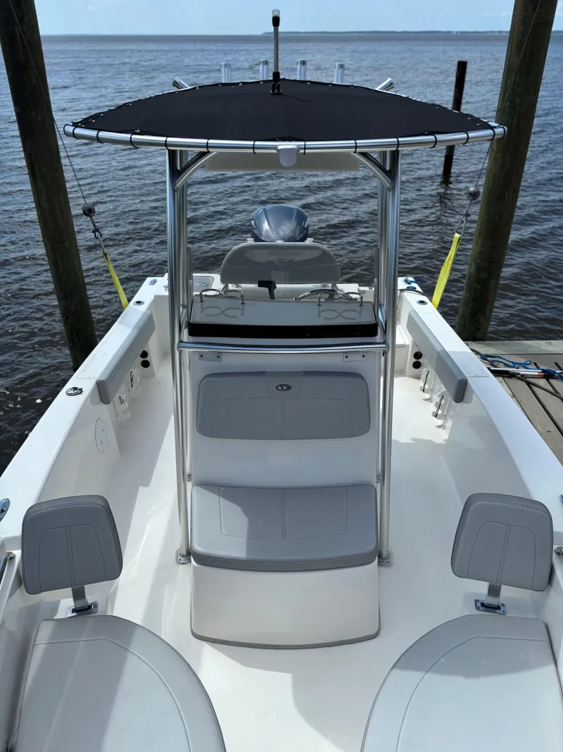 Slide: The Image of Defiance Catalina 210 2024 - 7