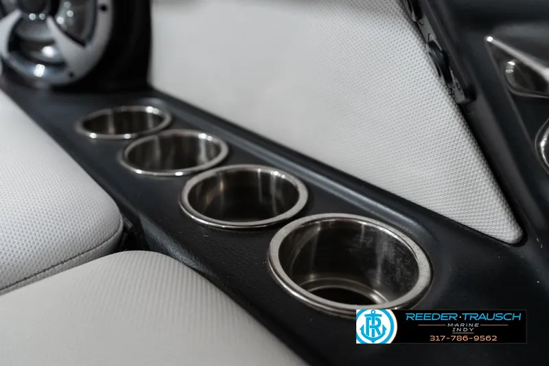 Slide: The Image of Malibu Wakesetter 25 LSV 2017 - 54