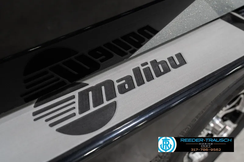 Slide: The Image of Malibu Wakesetter 25 LSV 2017 - 63