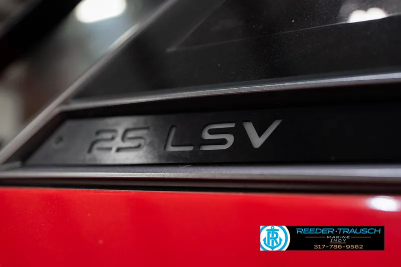 Slide: The Image of Malibu Wakesetter 25 LSV 2017 - 64