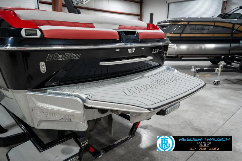 Slide: The Image of Malibu Wakesetter 25 LSV 2017 - 65