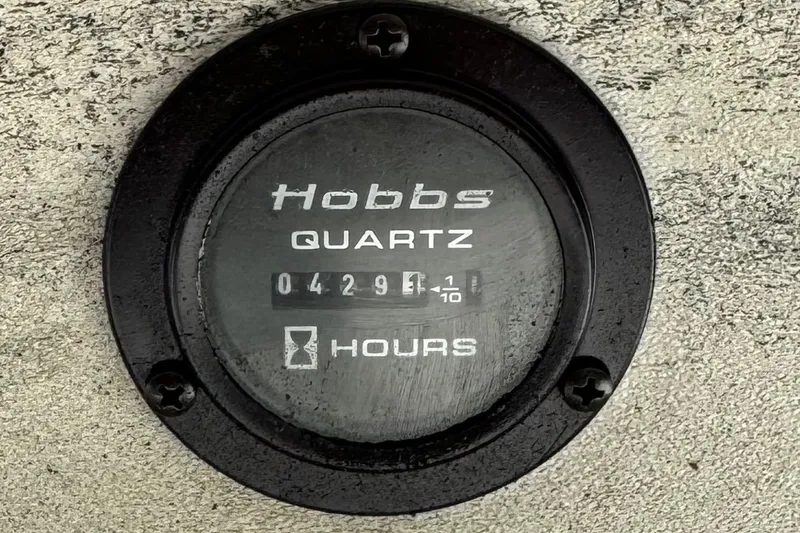 Slide: The Image of Hobbs Quartz hour meter showing 429.1 hours on a 2002 Cobalt 240. - 12