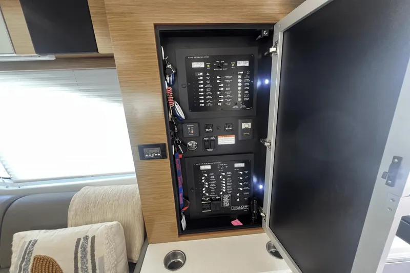 Slide: The Image of Cruisers 45 Cantius 2015 - 17
