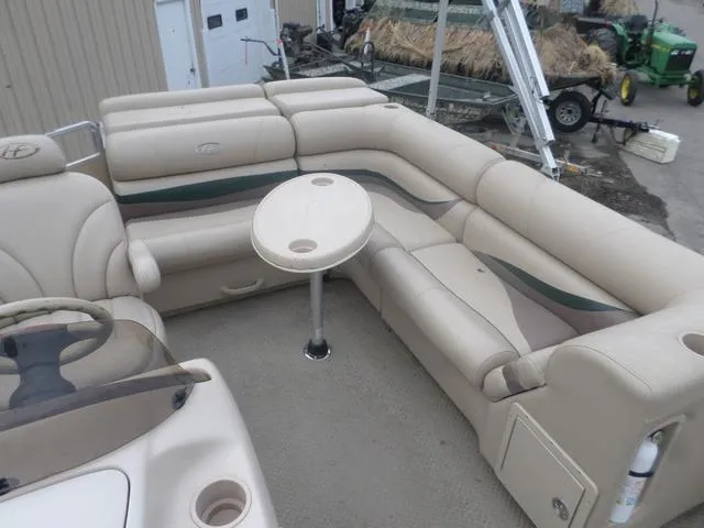 Slide: The Image of Harris Sunliner 180 2004 - 3