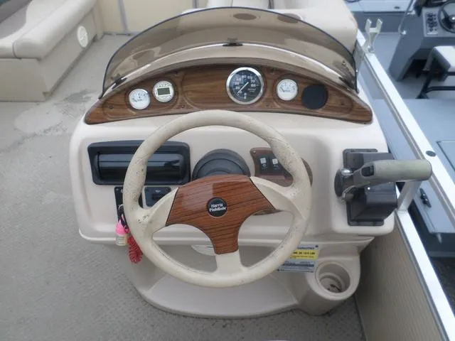 Slide: The Image of Harris Sunliner 180 2004 - 5