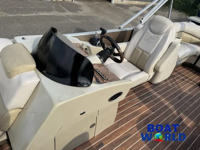 Slide: The Image of Misty Harbor SU 2385 Pontoon 2014 - 15