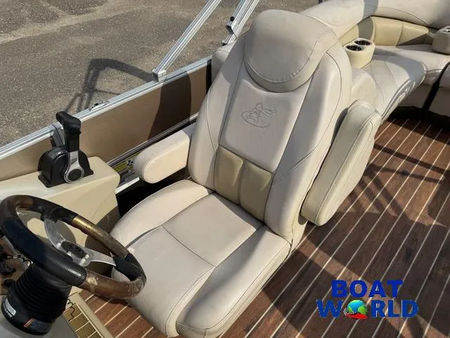 Slide: The Image of Misty Harbor SU 2385 Pontoon 2014 - 17