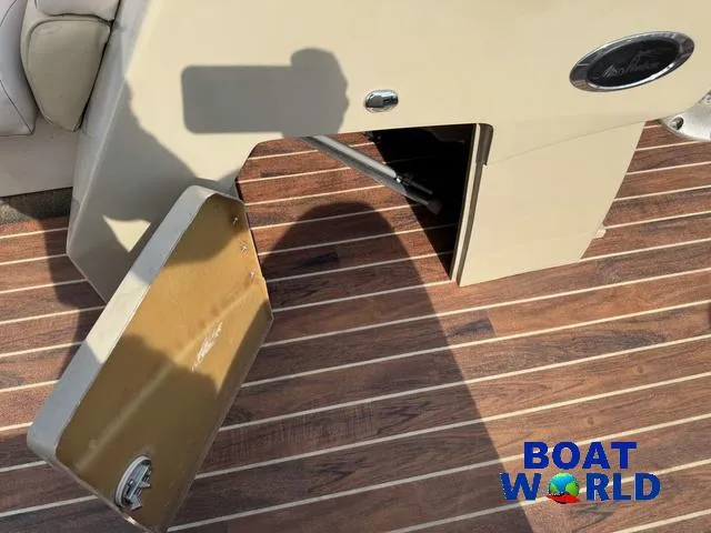 Slide: The Image of Misty Harbor SU 2385 Pontoon 2014 - 19