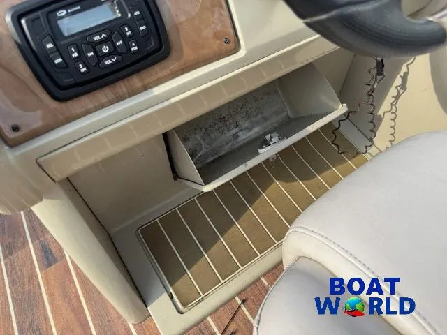 Slide: The Image of Misty Harbor SU 2385 Pontoon 2014 - 25