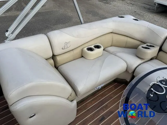 Slide: The Image of Misty Harbor SU 2385 Pontoon 2014 - 33