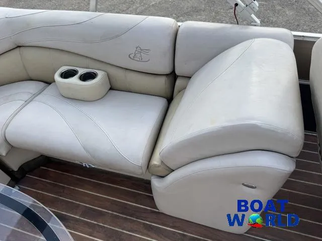 Slide: The Image of Misty Harbor SU 2385 Pontoon 2014 - 36