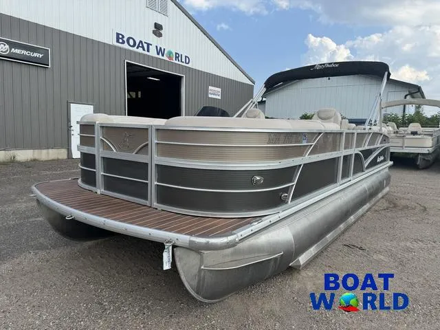 Slide: The Image of Misty Harbor SU 2385 Pontoon 2014 - 43