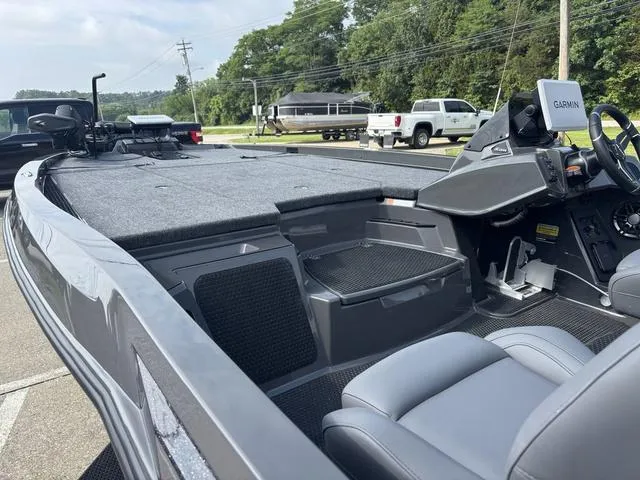 Slide: The Image of Ikon VLX20 2026 - 15