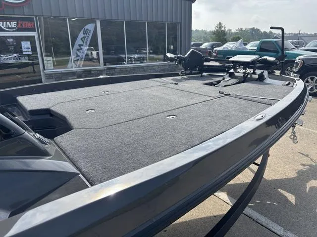 Slide: The Image of Ikon VLX20 2026 - 7