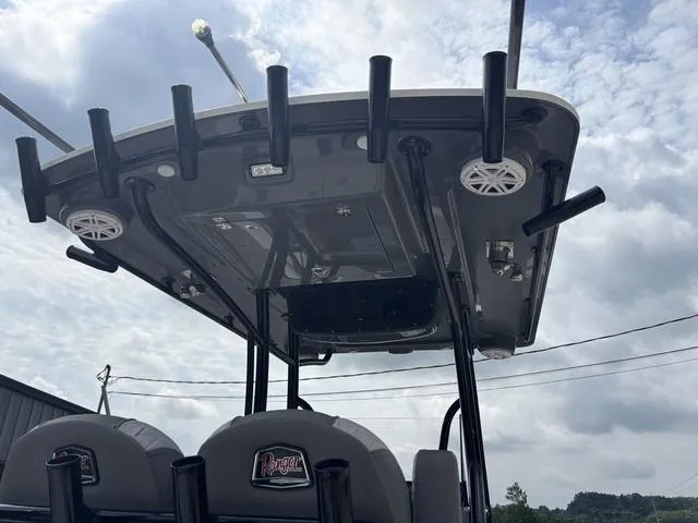 Slide: The Image of Ranger 2510 Bay 2023 - 10