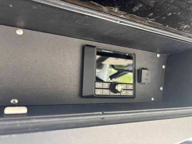 Slide: The Image of Ranger 2510 Bay 2023 - 15