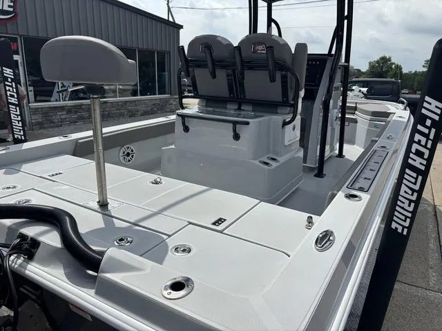 Slide: The Image of Ranger 2510 Bay 2023 - 3