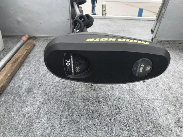 Slide: The Image of Crest 25 SUNDECK 1992 - 10