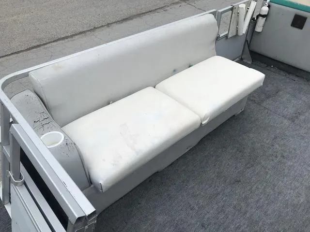 Slide: The Image of Crest 25 SUNDECK 1992 - 5