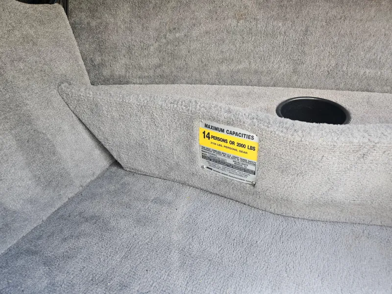 Slide: The Image of Malibu Wakesetter 23 XTi 2005 - 14