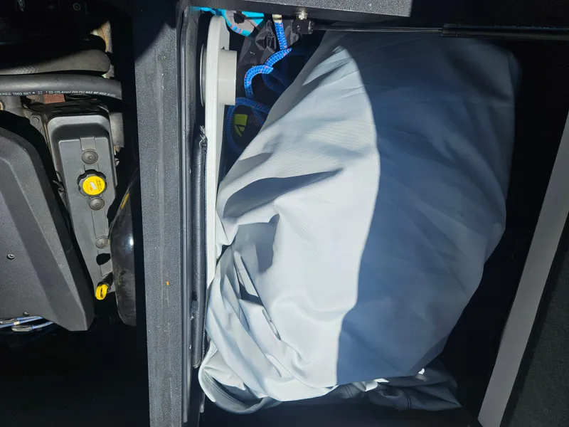 Slide: The Image of Malibu Wakesetter 23 XTi 2005 - 15