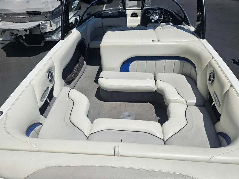 Slide: The Image of Malibu Wakesetter 23 XTi 2005 - 5