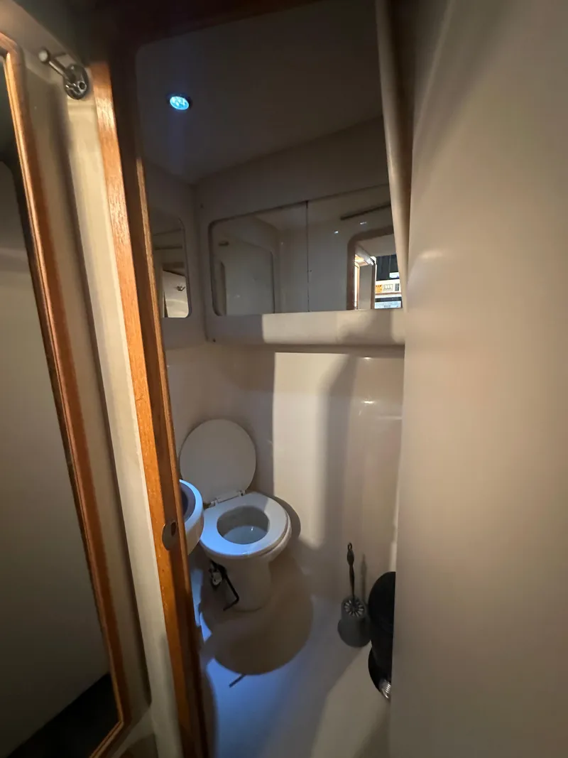 Slide: The Image of Sea Ray 440 Express Bridge 1996 - 51