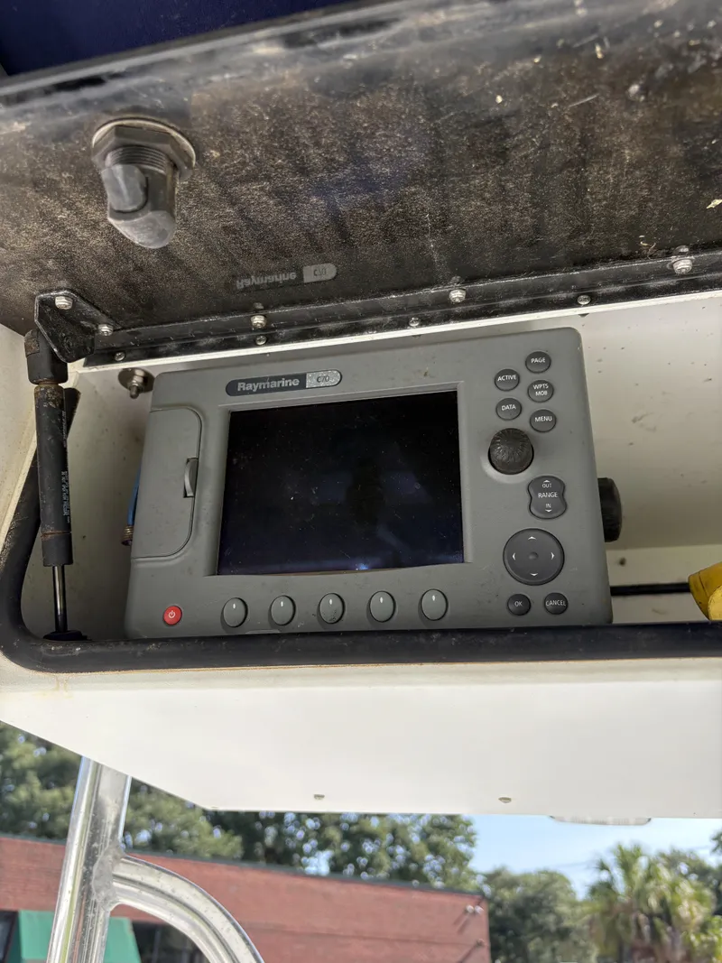 Slide: The Image of Polar 2310 Bay 2005 - 3