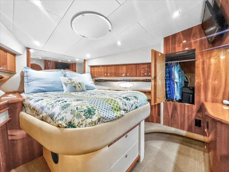 Slide: The Image of Neptunus 56 Flybridge 2004 - 51