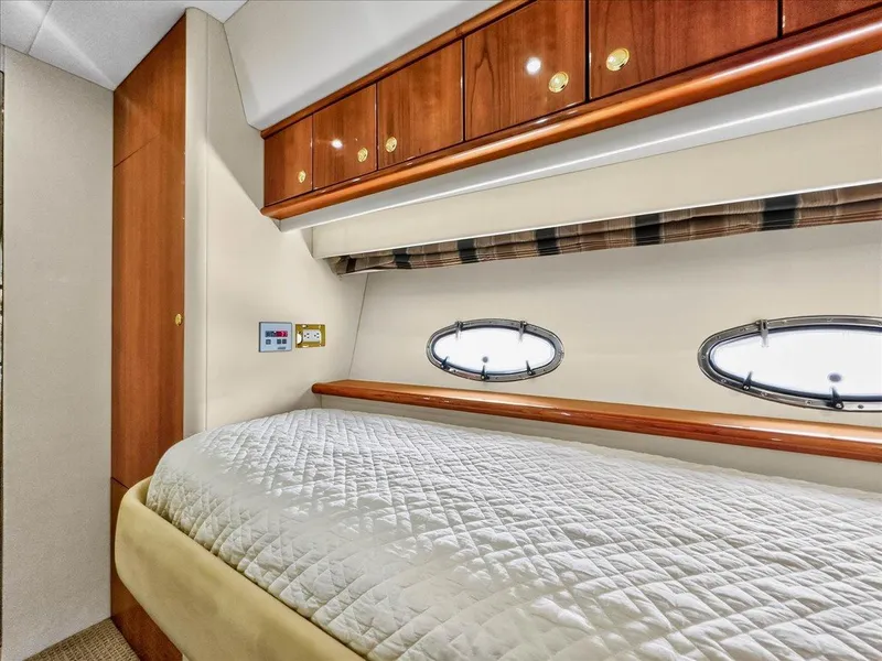 Slide: The Image of Neptunus 56 Flybridge 2004 - 57