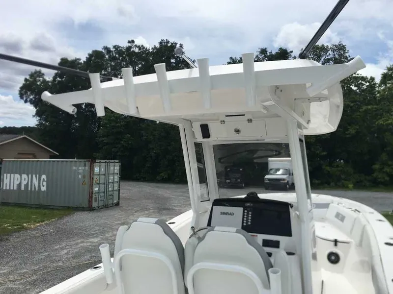 Slide: The Image of Sea Fox 268 Commander 2024 - 6