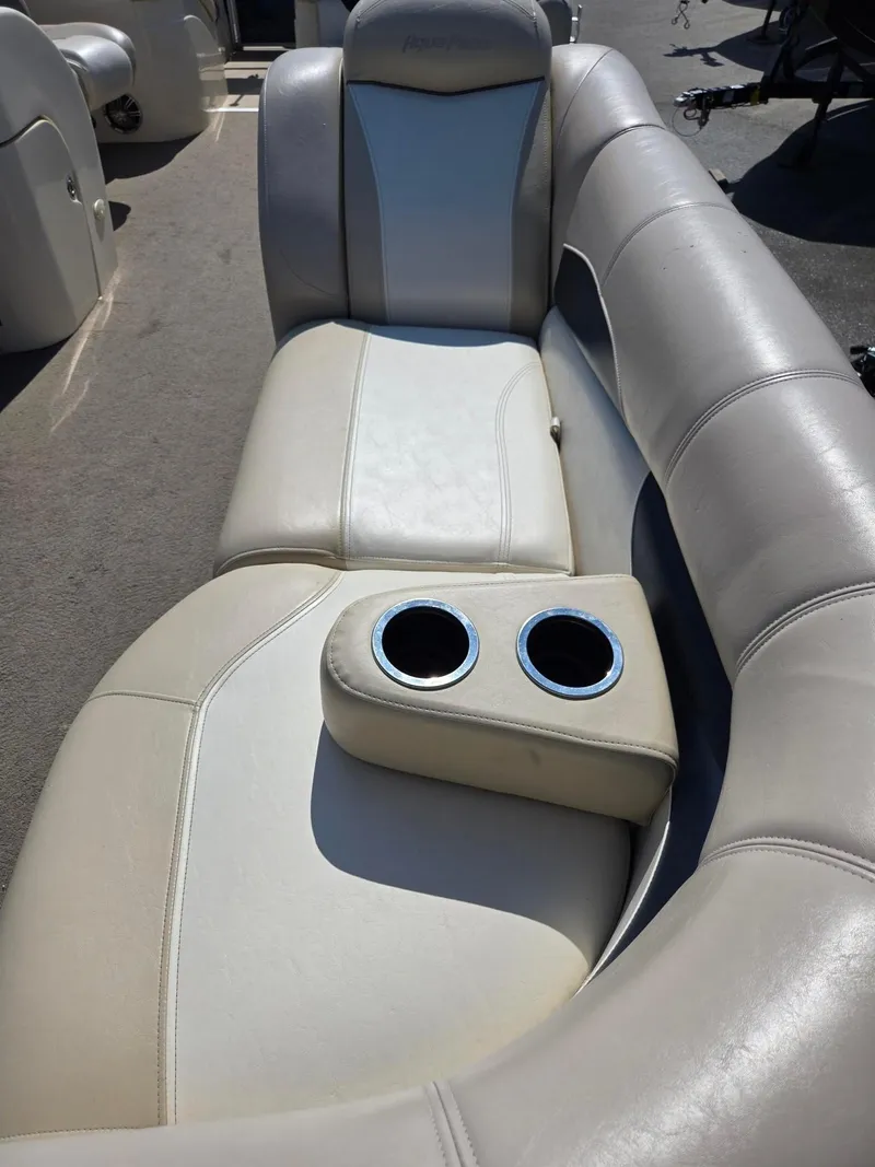 Slide: The Image of Aqua 240 2012 - 8