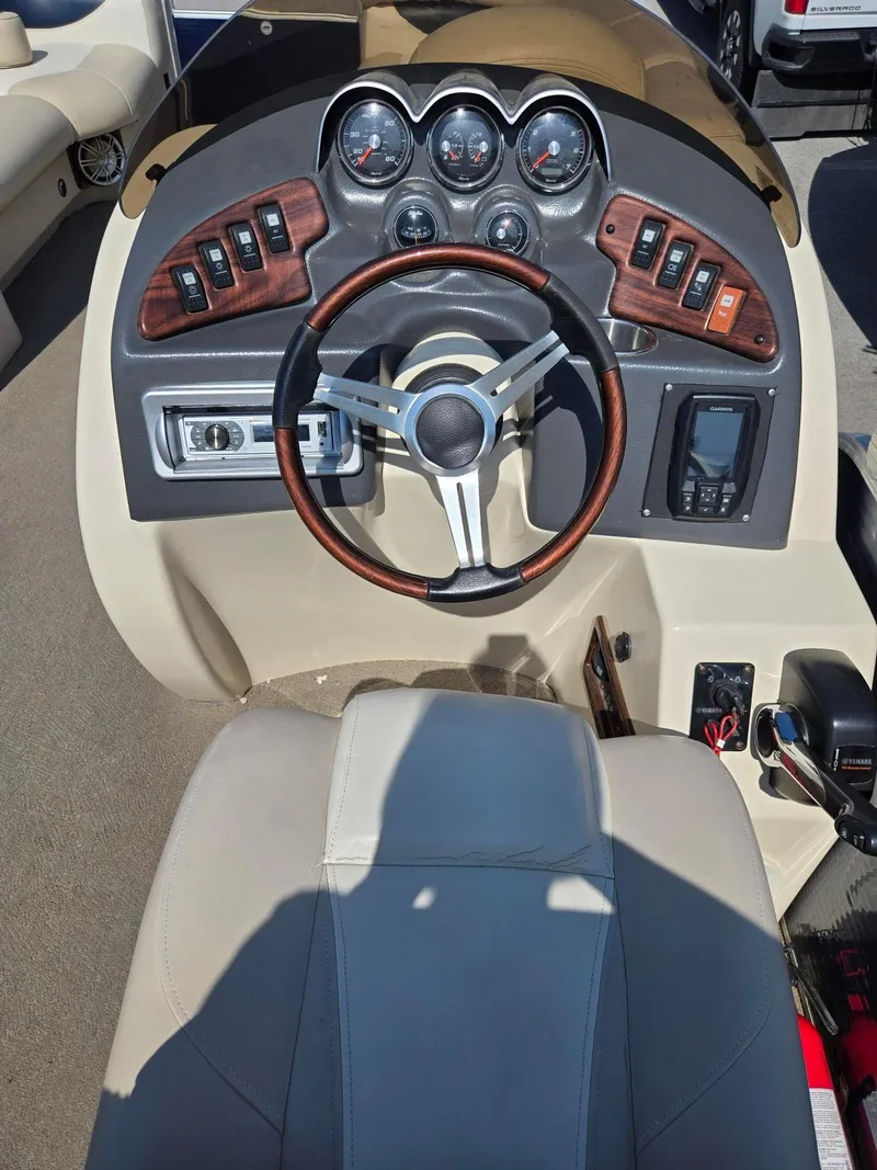 Slide: The Image of Aqua 240 2012 - 16