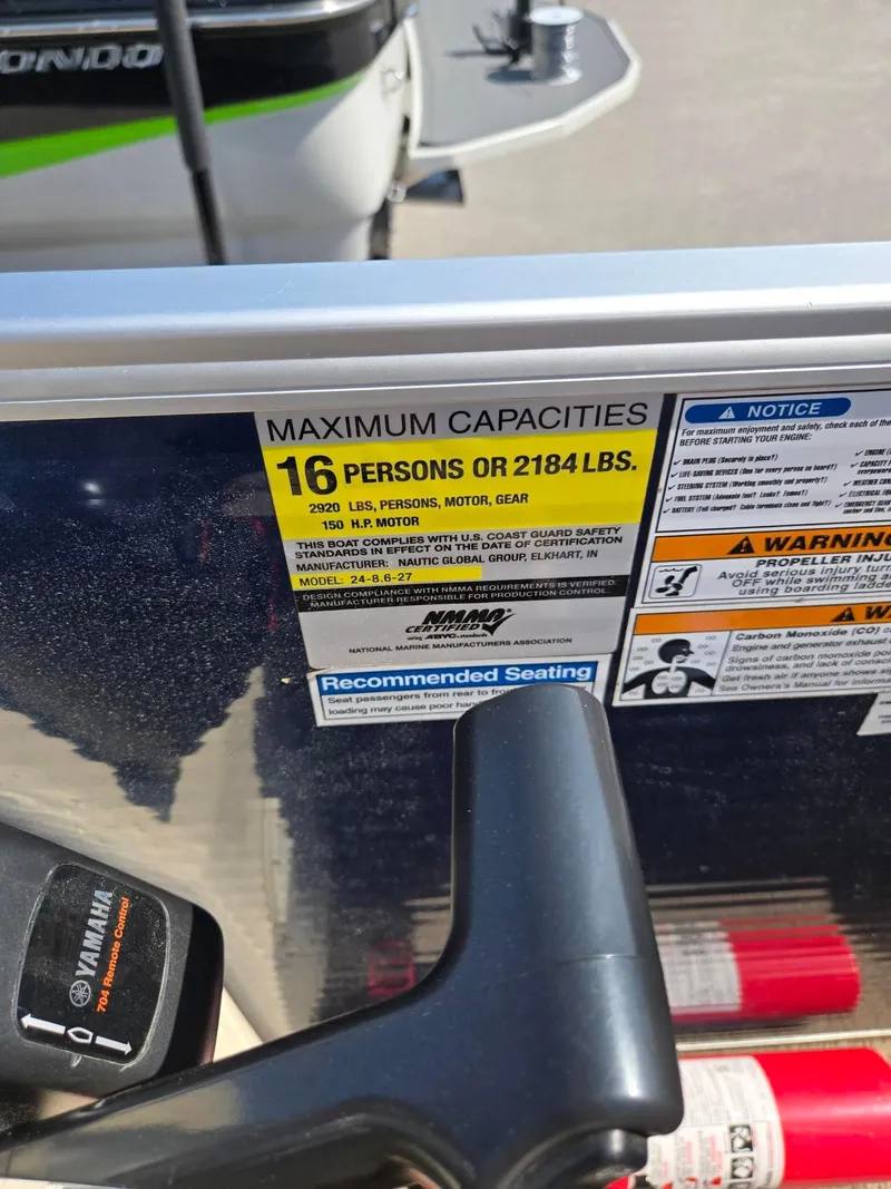 Slide: The Image of Aqua 240 2012 - 22