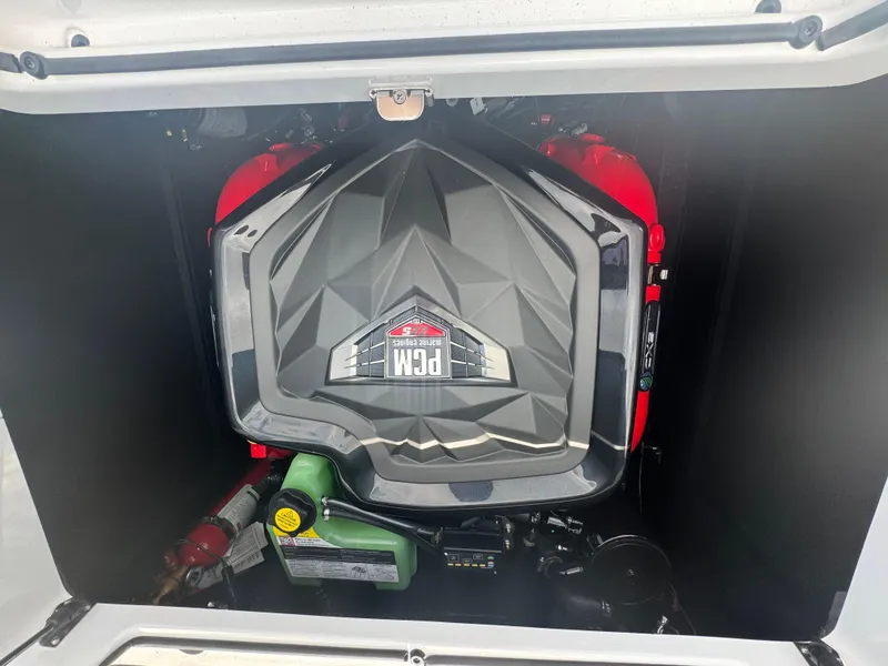 Slide: The Image of Nautique Super Air Nautique GS22 2026 - 13