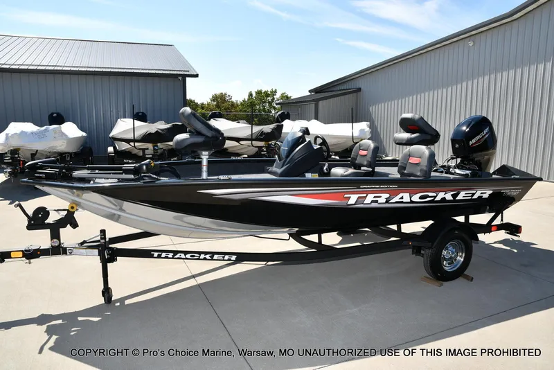 Slide: The Image of Tracker Pro Team 175 Crappie Edition 2026 - 22
